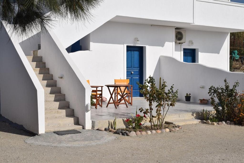 Onar Studios Milos Adamantas Exterior photo